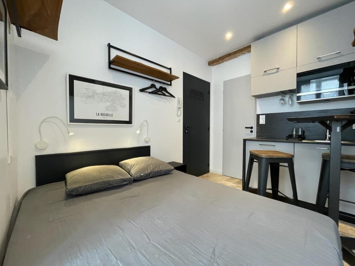 Petite Chambre Amenagee Avec Cuisine St Louis 3 La Rochelle  Luaran gambar