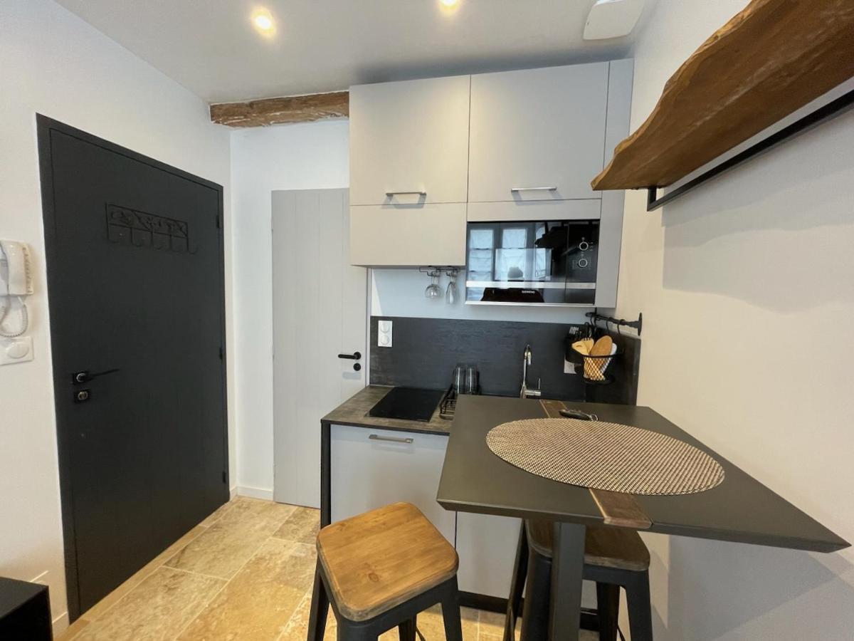 Petite Chambre Amenagee Avec Cuisine St Louis 3 La Rochelle  Luaran gambar